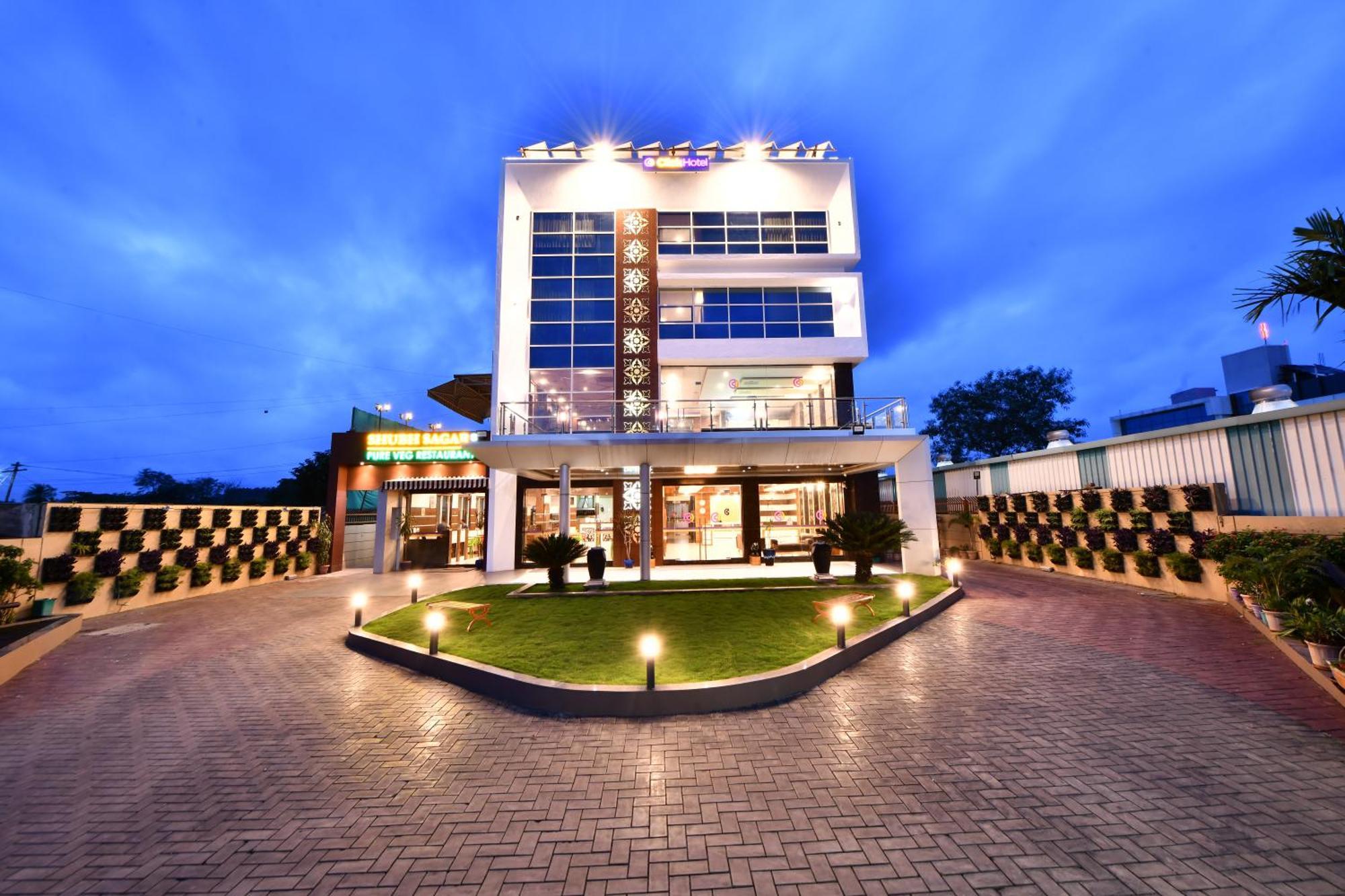 Click Hotel Sagar Plaza Chakan, Pune Exterior photo