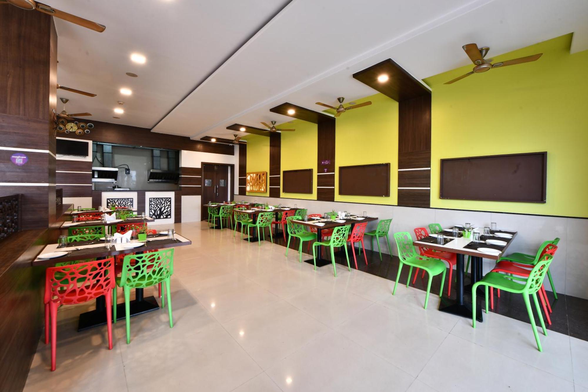 Click Hotel Sagar Plaza Chakan, Pune Exterior photo