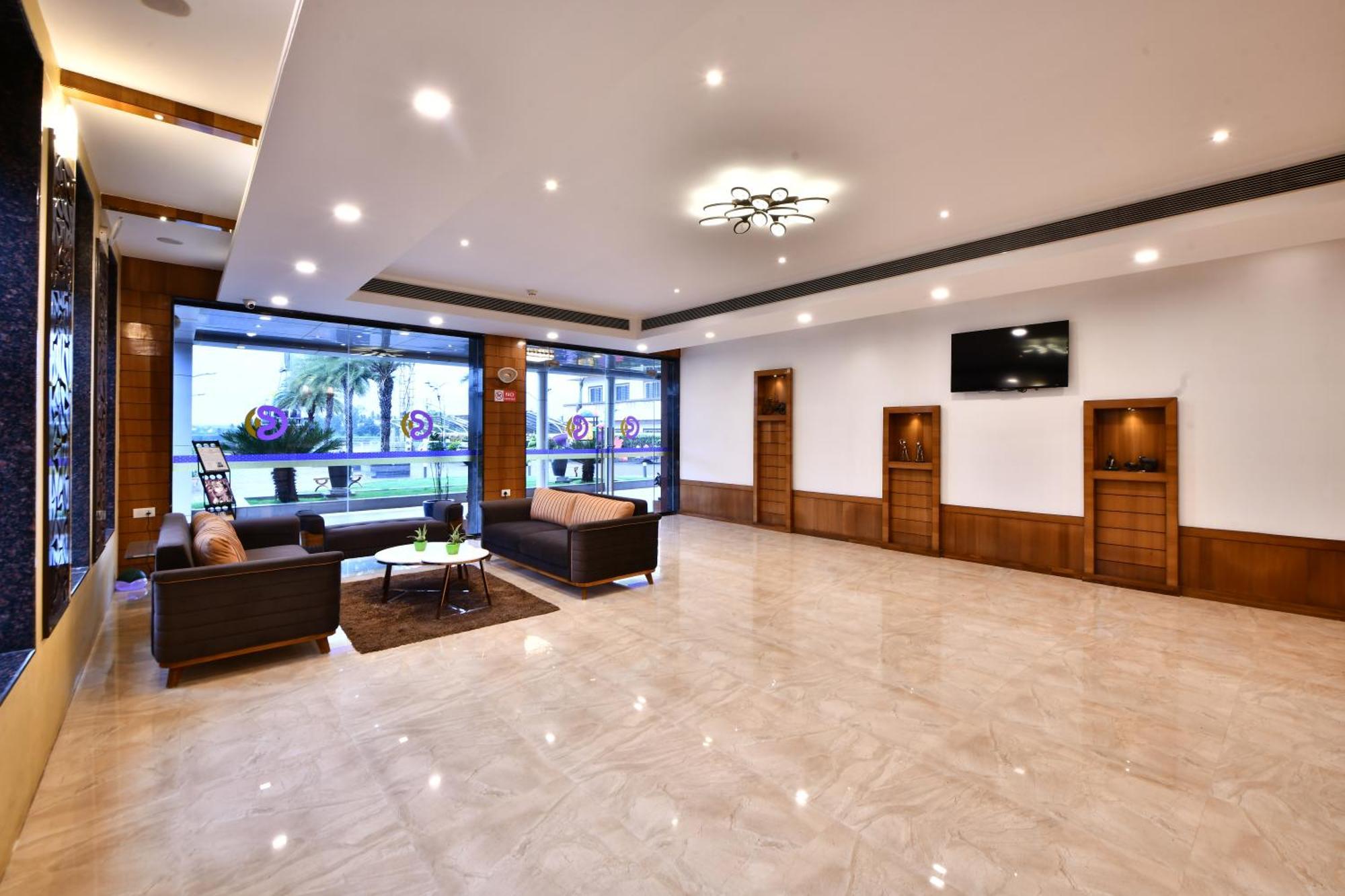 Click Hotel Sagar Plaza Chakan, Pune Exterior photo